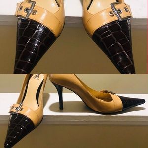 Carlos Santana Leather Tan/Chocolate Front Pump